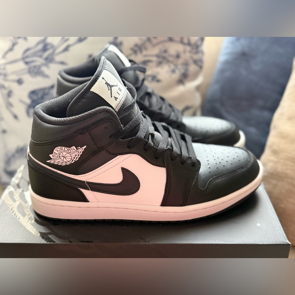 Nike Air Jordan 1 Mid Black White - Men's Size 9.5 - Picture 2 of 6
